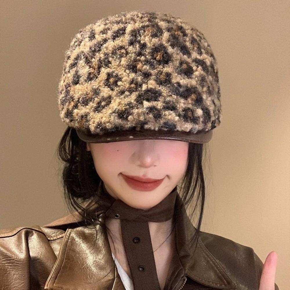 Adjustable Leopard Print Berets Keep Warm Women Newsboy Caps Retro Lamb Wool Berets Hat  Female