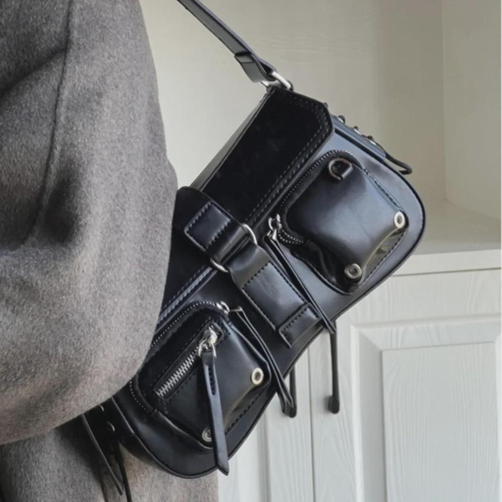 Textured Trendy Hot Girl 2024 Baguette Shoulder & Messenger Motorcycle Bag
