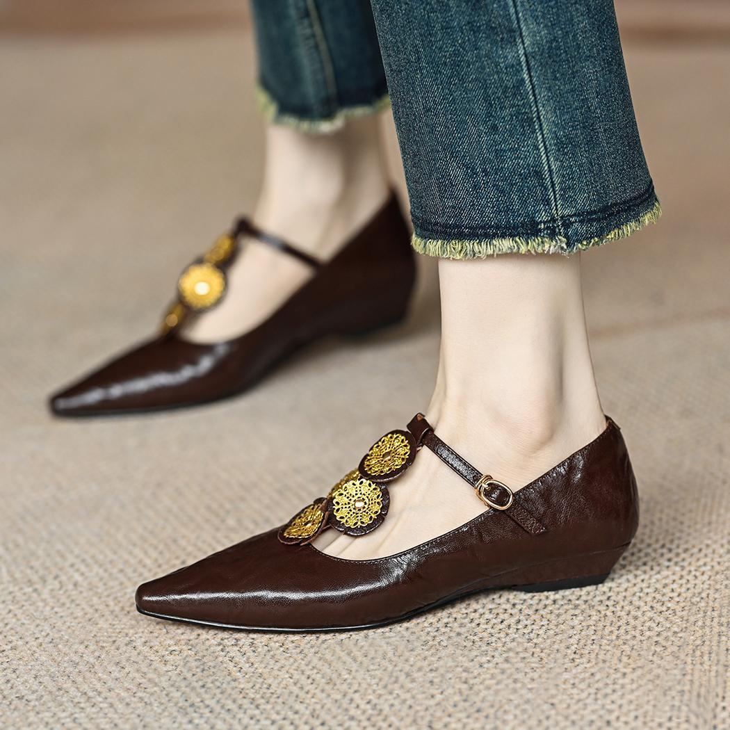 

Мода Роскошь Дизайнер Рим Женская Обувь Плоские Небольшие Элегантные Туфли Лето 2024 Новые Острые Носки Модные Прогулочные Женские 40