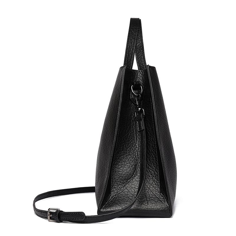 Women's PU Handbag Large Capacity Commuter Shoulder Bag