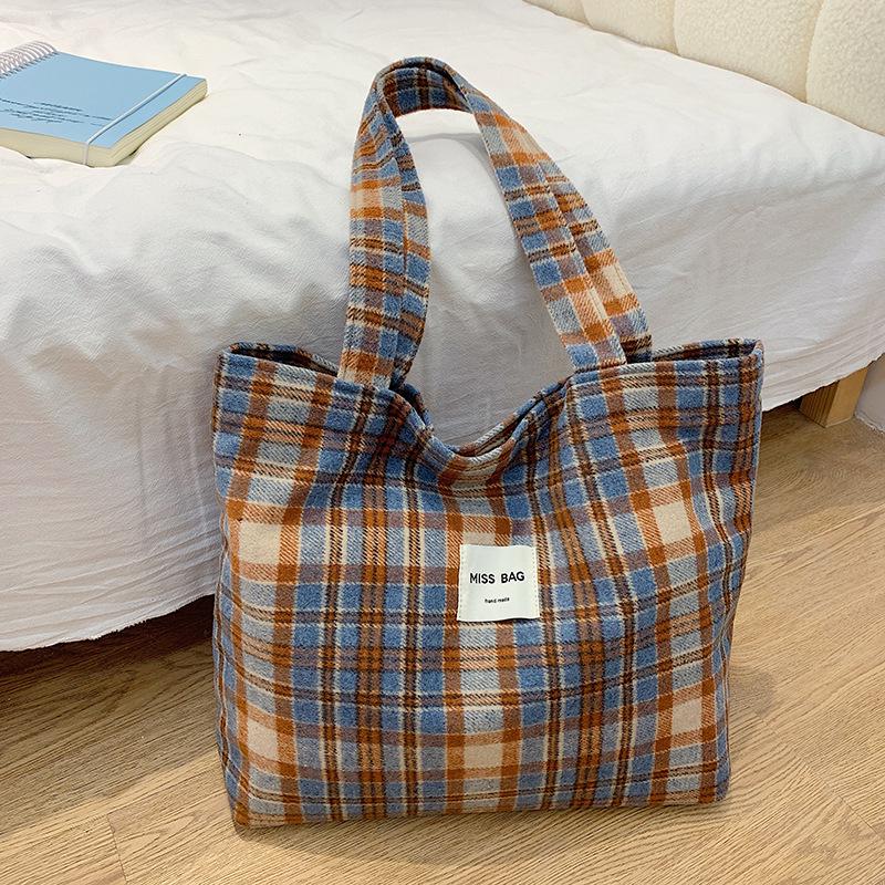 

Women s Large Capacity Plaid Wool Shoulder Tote - Versatile High-End Korean Style