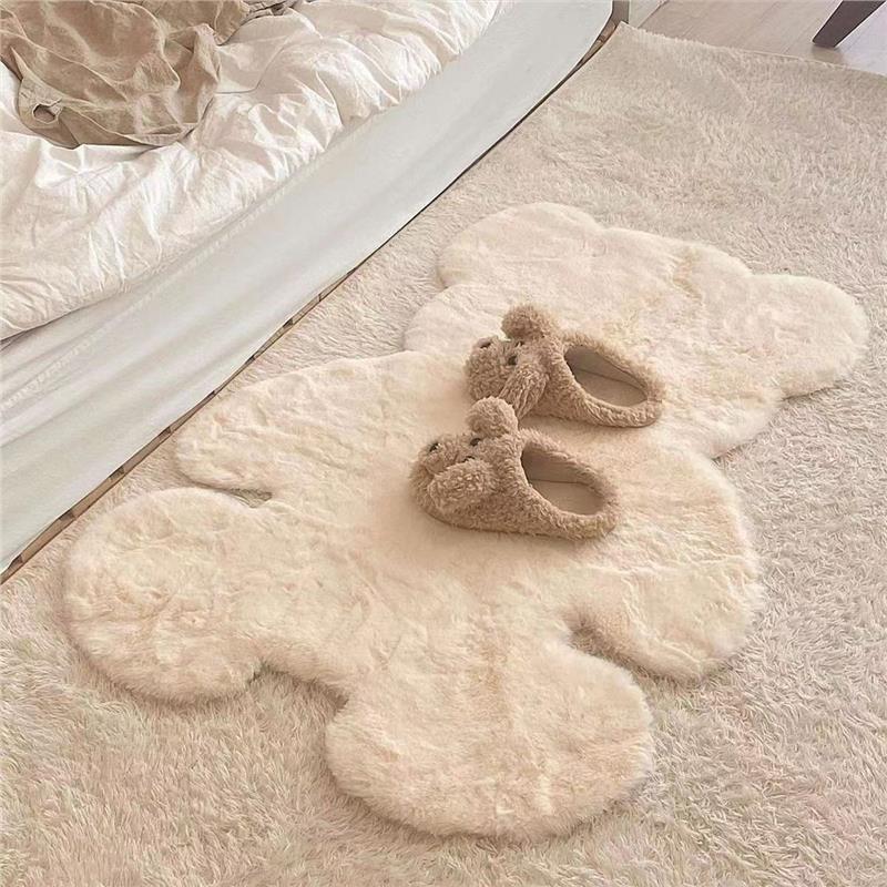 Rabbit Plush Cartoon Animal Carpet for Bedroom, Bay Window, or Children's Room