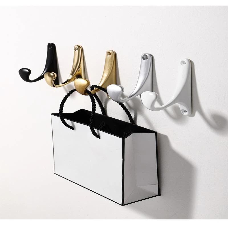 Moderne Noordse Lichte Luxe Aluminiumlegering Nieuwe Ophanghaak Badkamer Kledingkast Deur Kleding en Garderobe Wandhanger Wand Hangi