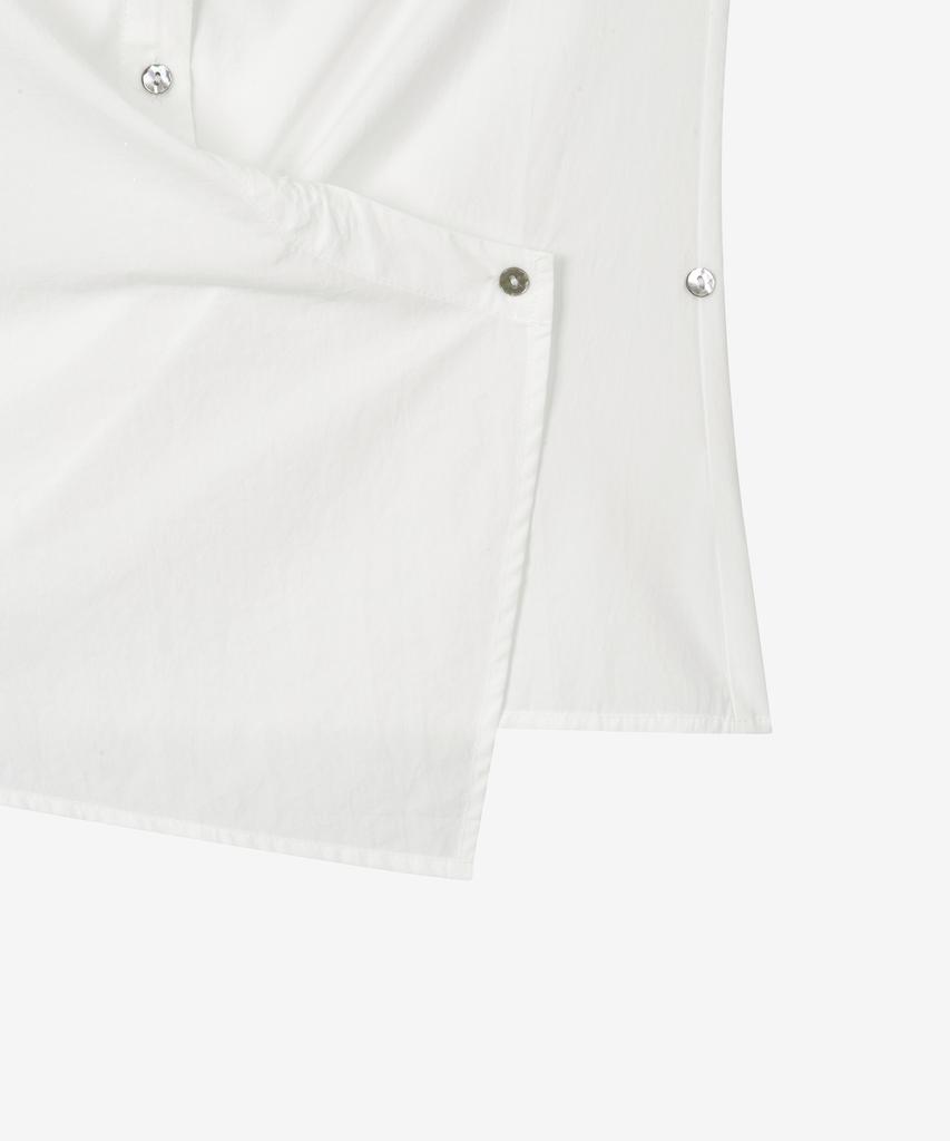 BASIKA Natural Button Sleeveless Blouse (White)
