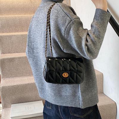 Autumn and Winter Advanced Sense Retro Diamond Chain Bag Women's 2025 New Foreign Style Small Fragrant Style One Shoulder Crossbody Small Square Bag