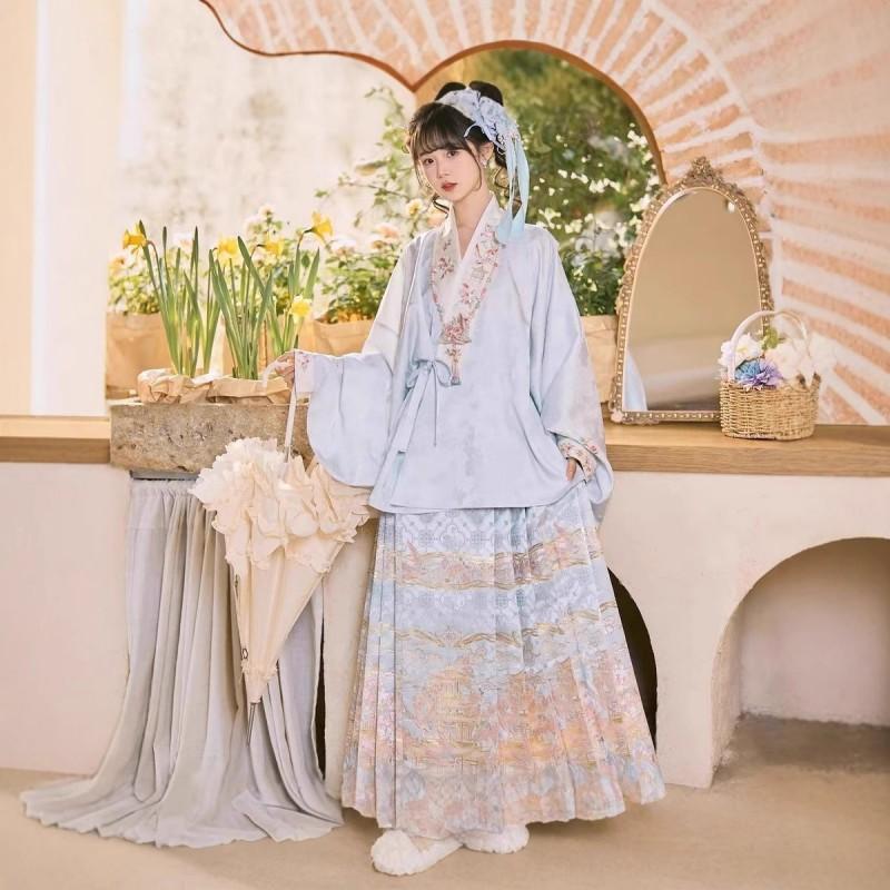 Ming Dynasty Style Hanfu Set With Pipa Sleeves Woven Gold Ma Mian Skirt Floral Brocade Embroidery Women