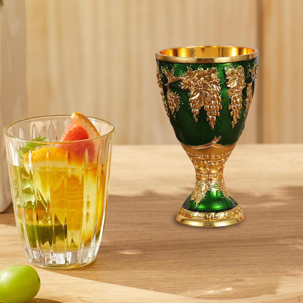 Mittelalterlicher Kelch für Hochzeiten und Jubiläen, gravierter Legierungs-Weinbecher