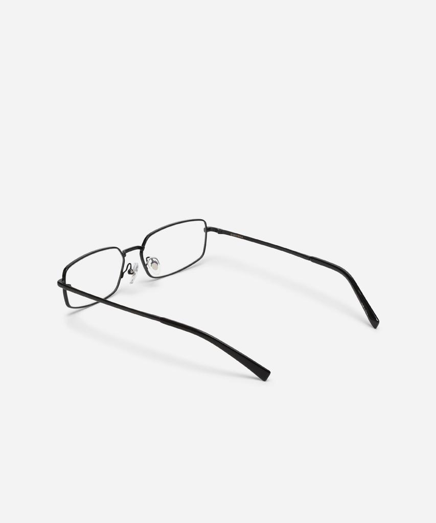 Neotelia Biyani · Black