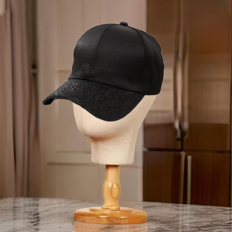 Fashionable Unisex Baseball Caps Sunproof Hat for Sports and Leisure Wear with Glitters Brim Breathable and Comfortable