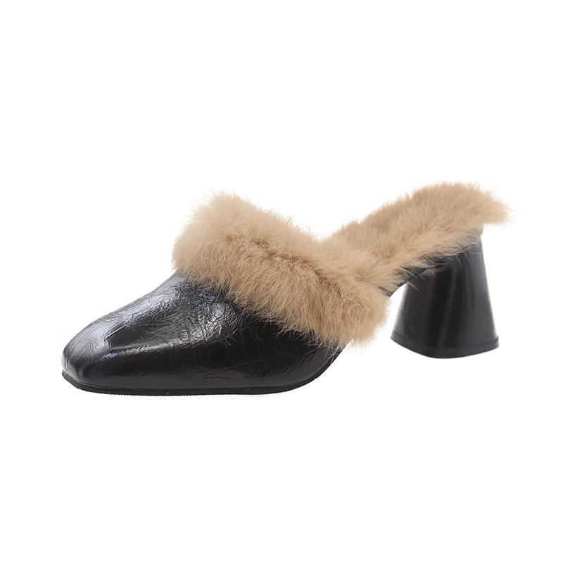 Меховые женские туфли на плоской подошве из хлопка с острым носком замшевые теплые туфли дизайнерские зимние ботинки короткие плюшевые прогулочные сексуальные женские туфли 39 чёрный 2740₽