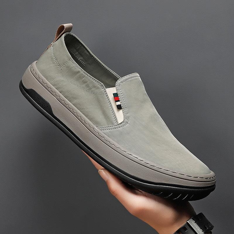 Fashion Summer Sneakers Men Ice Silk Cloth Canvas Shoes for Men Trend Breathable Walking Shoes Comfortable Slip On Flat Shoes Male 2024