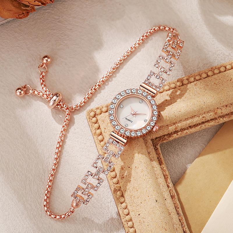 Hand bracelet watch Fashion Diamond Leaves Round Women's Watch Simple Dial Free Adjustment Bracelet Gift Watch Elegant Fashion Quartz Watch