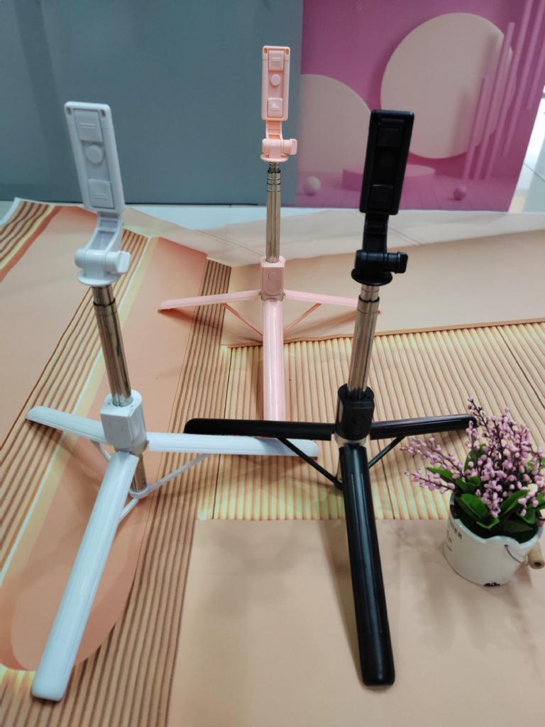 Portable Desktop Tripod & Integrated Mini Selfie Stick Holder for Mobile Phones
