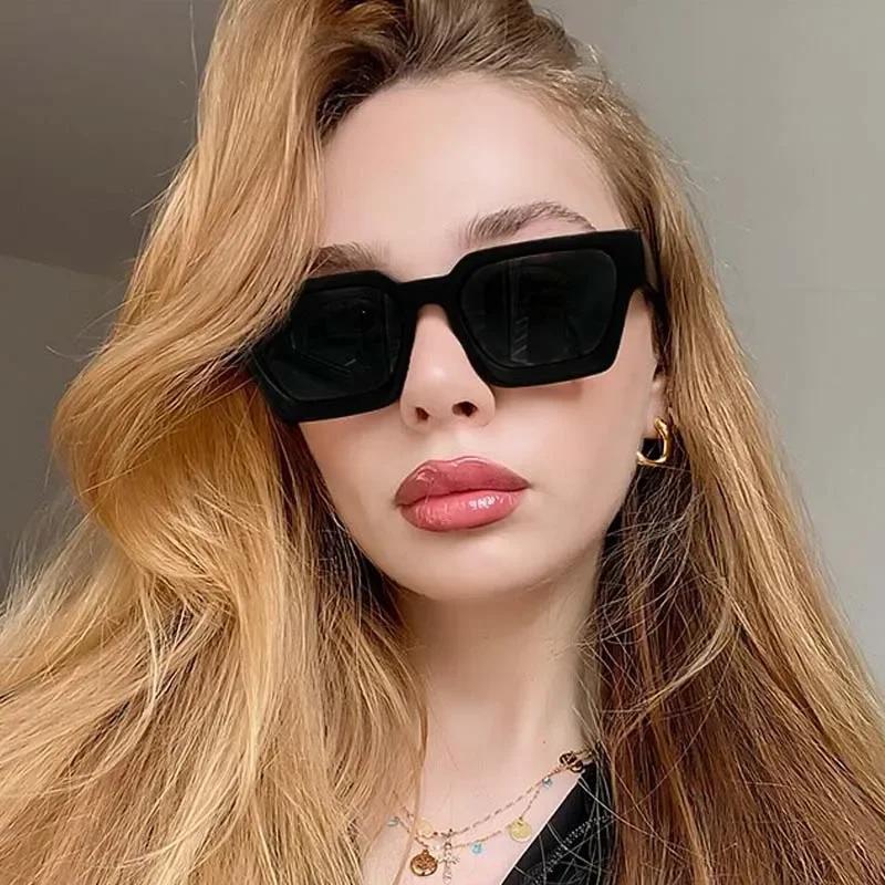 Square Sunglasses Women Men Classic Vintage Fashion Stylish Casual Minimalist Glasses UV Protection Trendy Oculos