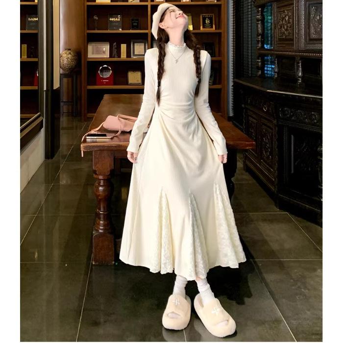 Stunning and super attractive, elegant knit dress for women, spring and autumn long-sleeve waist-cuff slimming mermaid inner layer with a long base dr