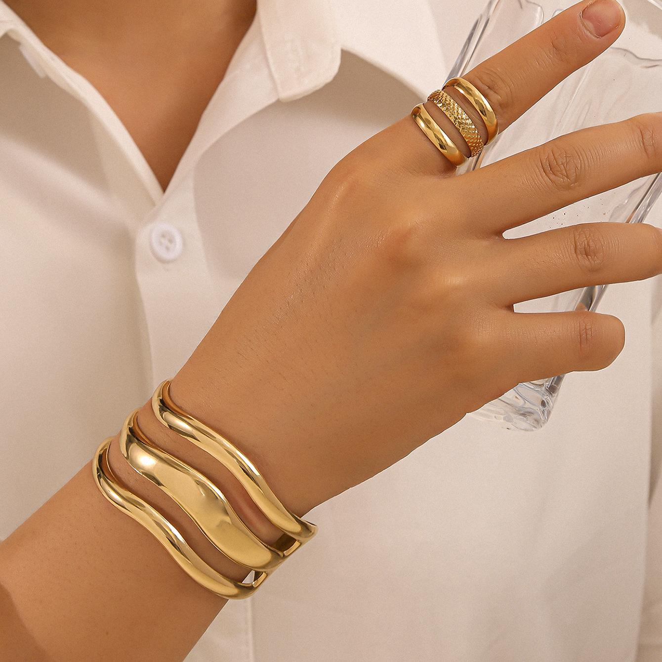 Hot-selling, hollow irregular opening women s bracelet ring combination set, personalized style jewelry