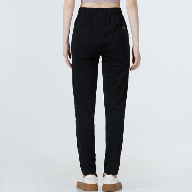 Under Armour Solid Knit Training Pants Women Bottoms Black 21500745-001