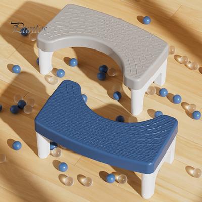 Sgabello per WC per uso domestico Superficie antiscivolo Gambe solide Sgabello per accovacciarsi ispessito Accessorio per WC per adulti