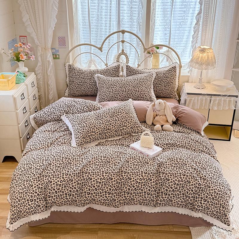 Lace-Trimmed Soft Cotton Cloud-Feel 4-Piece Bedding Set