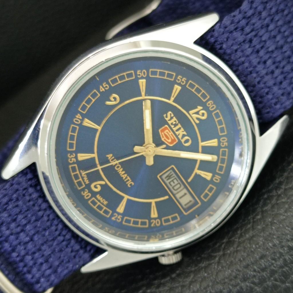 ЯПОНСКИЕ ВИНТАЖНЫЕ ОТРЕМОНТИРОВАННЫЕ АВТОМАТИЧЕСКИЕ МУЖСКИЕ ЧАСЫ SEIKO 5 7009A С СИННИМ ЦИФЕРБЛАТОМ a445705-1 gray