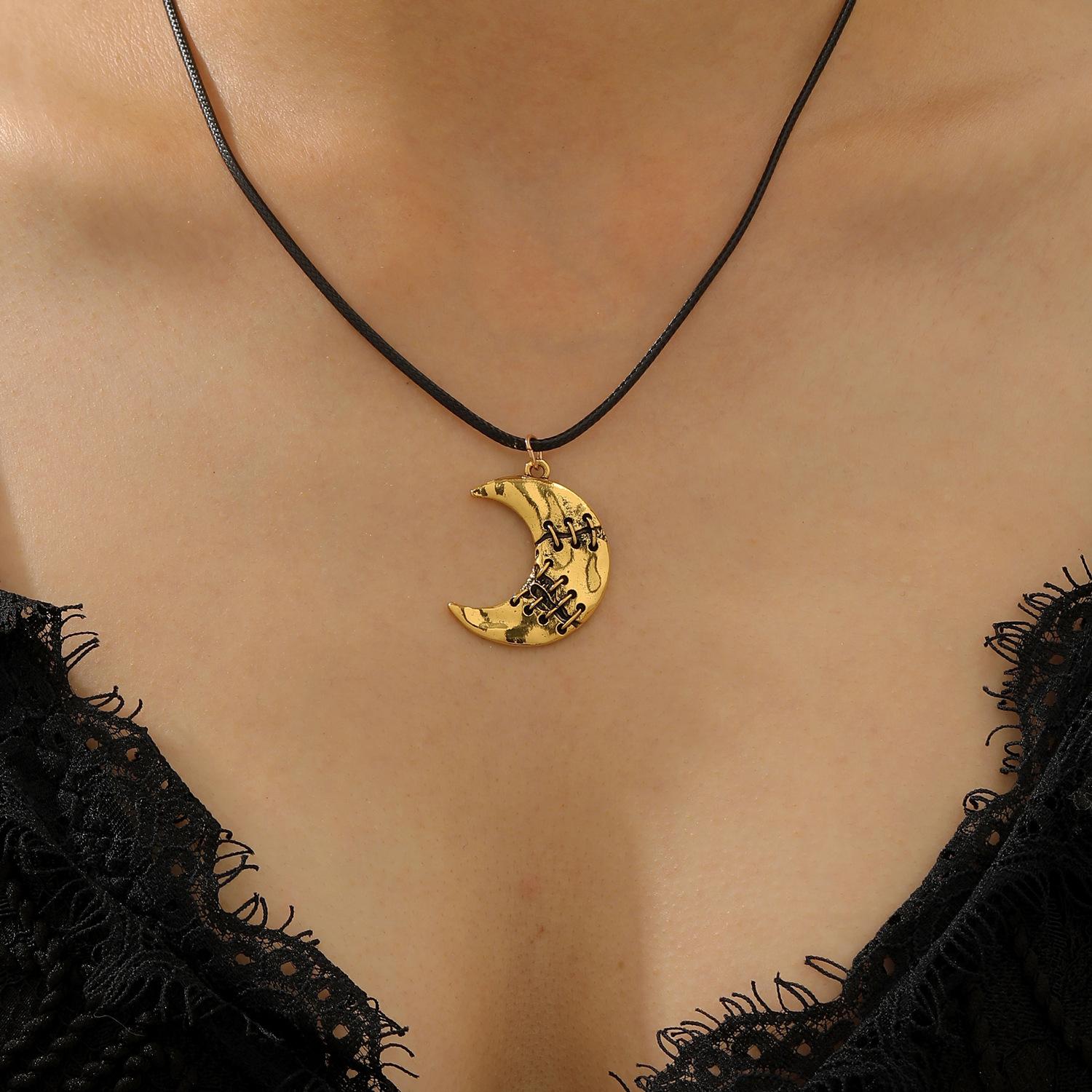 

A Gothic creative repair wear moon necklace men and women s vintage leather cord pendant necklace Halloween jewelry gift Old Golden