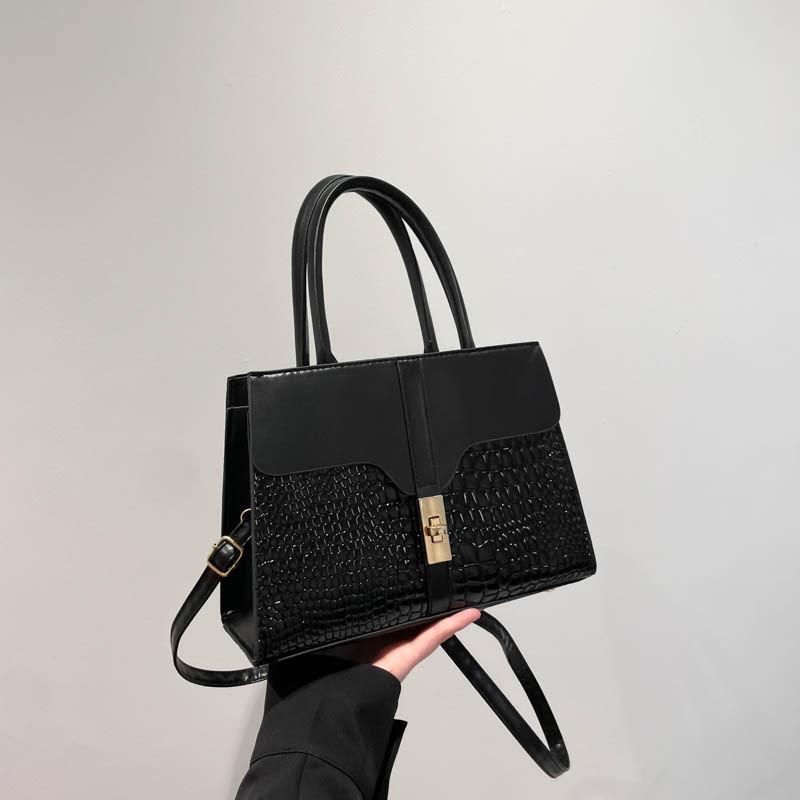 Stylish Vintage Large Capacity Commuter Bag Chic Shoulder Crossbody Handbag