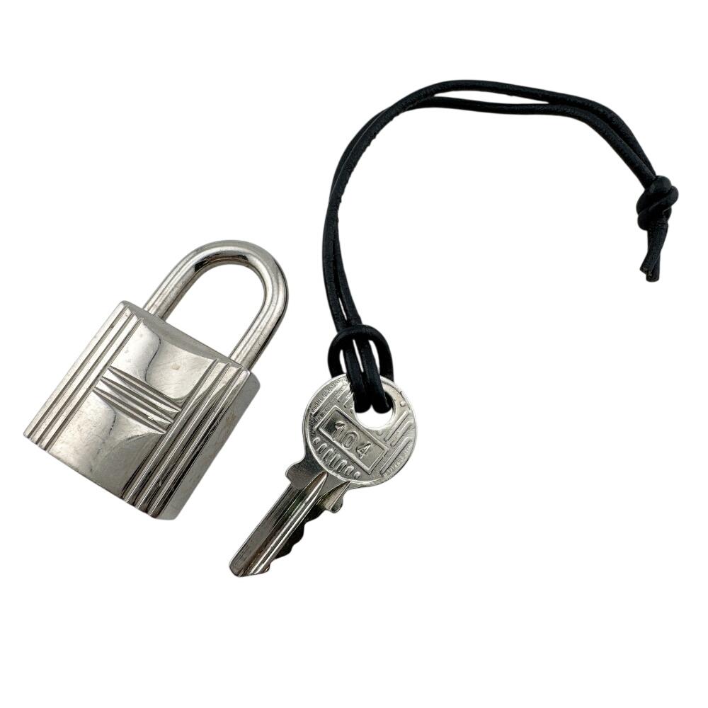 

HERMES Cadena 104 Padlock Leather Padlock Brand Necklace Charm Bag Charm Silver Other accessories Silver Silver Used