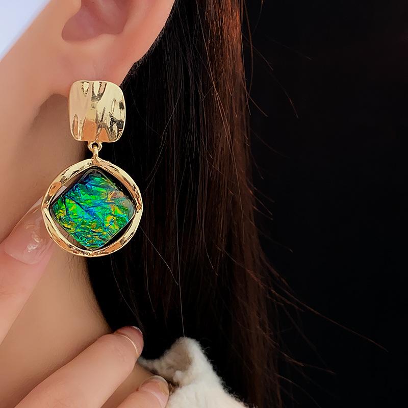 Vintage Green Geometric Rhombus Round Earrings Women Rhinestone Stud Earrings for Party Wedding Jewelry Accessories