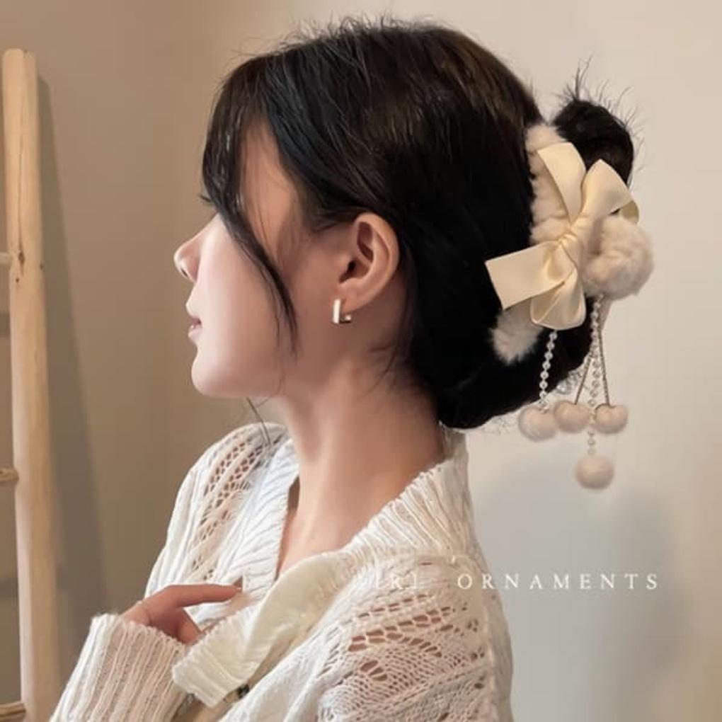 

Women s Daily Real Pearl Drop Hairpin beige