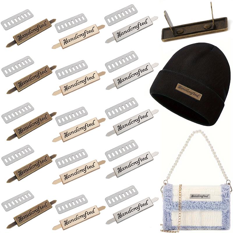 5 Stück Legierung DIY Handarbeiten Hut Taschenanhänger Zubehör Bekleidungsetiketten Kreatives Metall Nähen Schnitzen Buchstaben Kleidung Schuhe 3 Farben