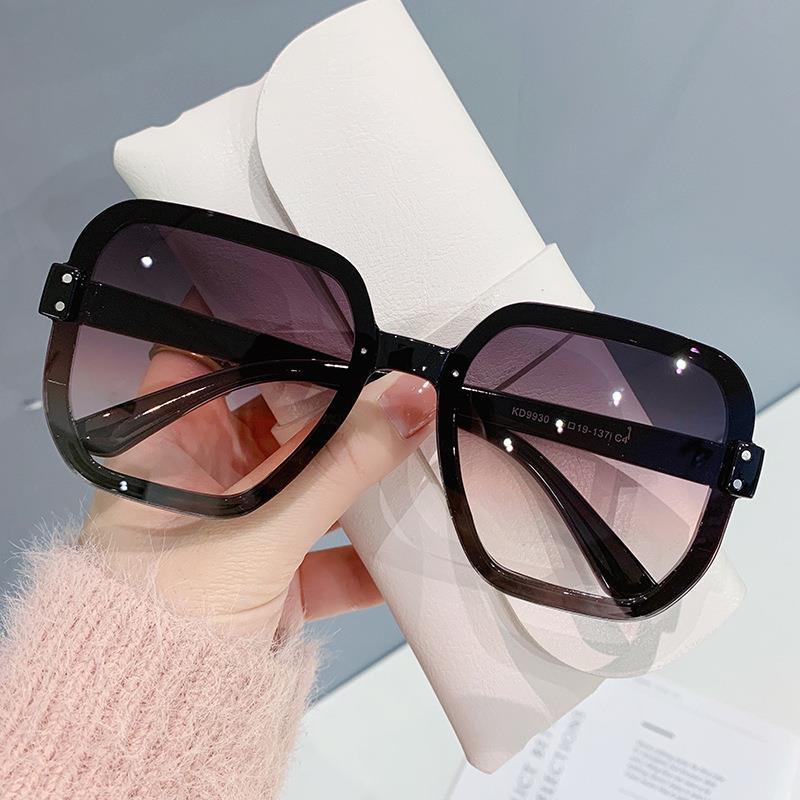 New Fashion Square Sunglasses Women Men Designer Luxury Brand Sun Glasses Classic Gradient Vintage Shades UV400 Eyewear