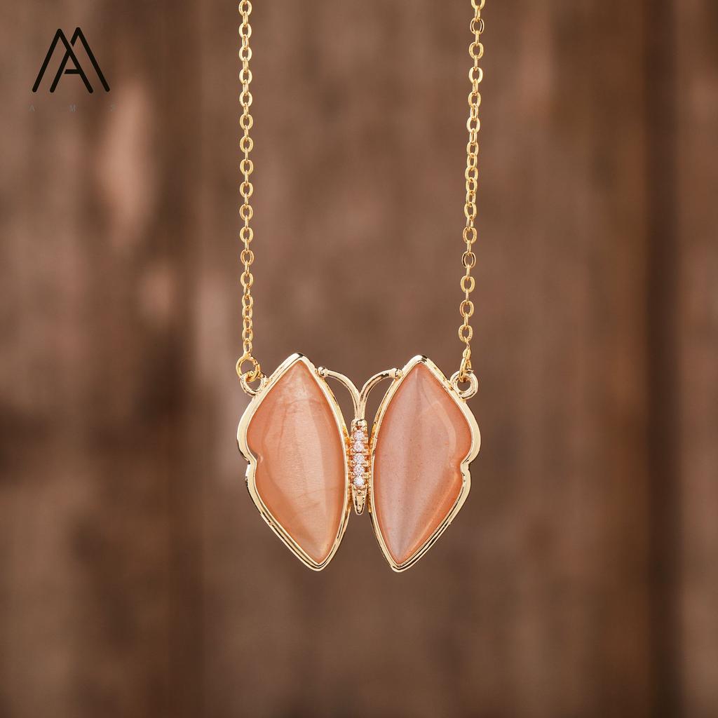 Elegant Gold-Plated Crystal Butterfly Necklace Exquisite Women's Jewelry for Parties Weddings Featuring Moonstone Labradorite