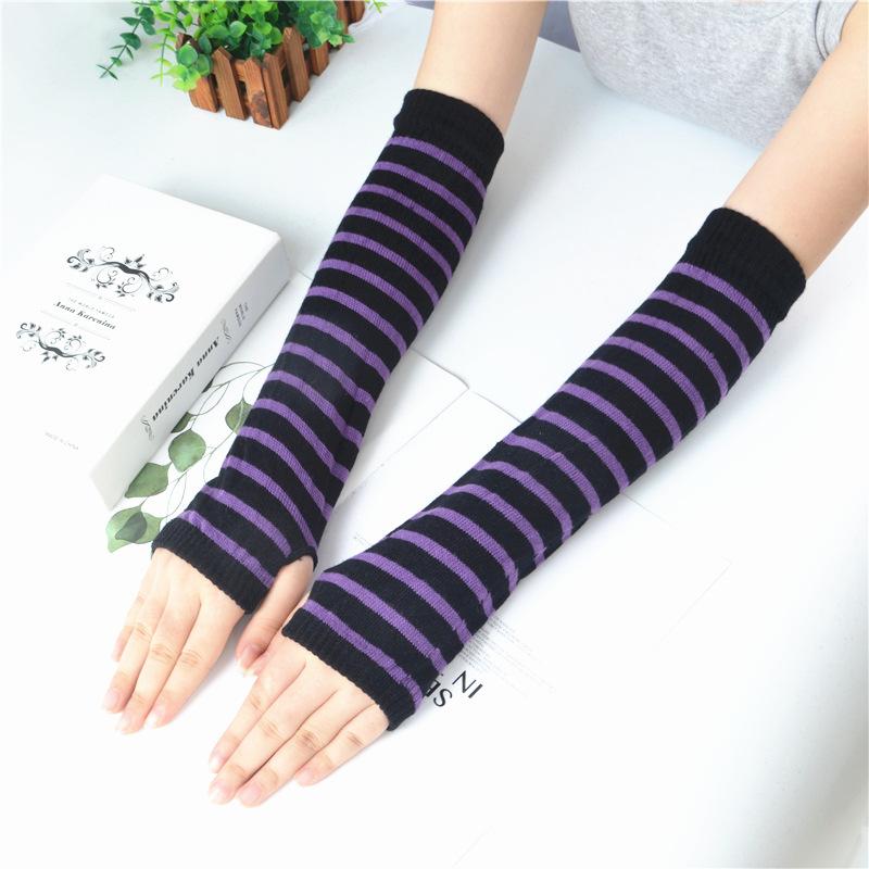 Spring and Autumn Outdoor Sun Protection, Dark and Fashionable Korean Version Striped Sleeve, Knitted Finger Hole Arm Cover.