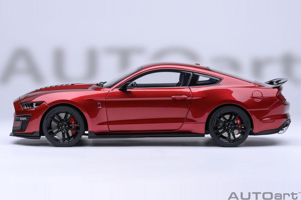 AUTOart Scale Ford Mustang Shelby GT500 Finished Product 73098 1/18 (Red/Black Stripes)