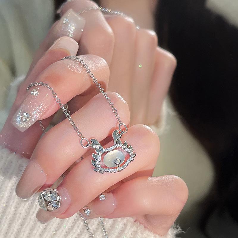 

Год Дракона Ping An Dragon ожерелье Женское легкое роскошное нишевое новое китайское ключичное кольцо из нержавеющей стали