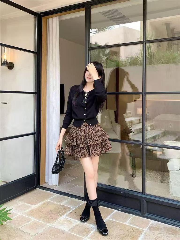 Women's High-Waisted Leopard Print A-Line Skirt - Double Layer, Slimming, Fluffy, Short, for Petite, Autumn/Winter 2025