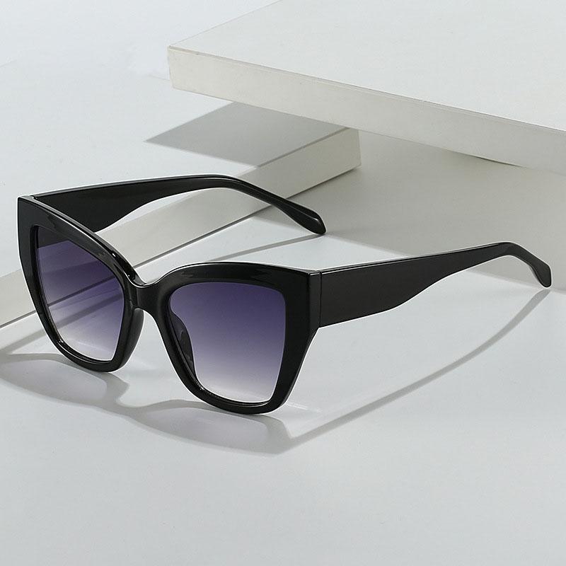 Cat Eye Shape Women's Sun Glasses European American Fashion Women Glasses Holiday Travelling Outdoor Sun Glass