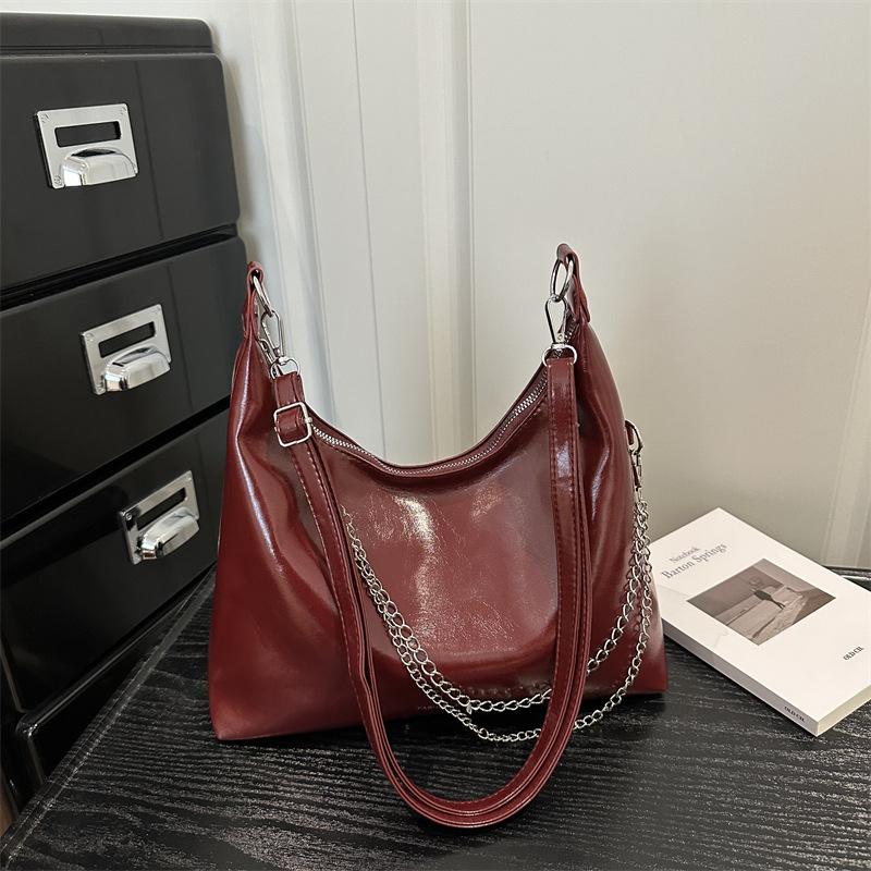 Chain Fashion High-end Underarm Bag with Zipper, Single Shoulder, Pleated Side Crossbody Bag