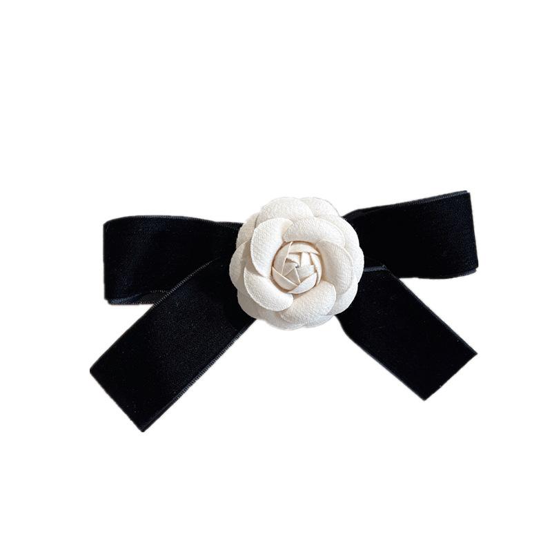 1Pcs Velvet Bow Tie Ladies College Style Shirt Collar Pins Fabric Camellia Flower Brooch Vintage Wedding Party Brooch For Women