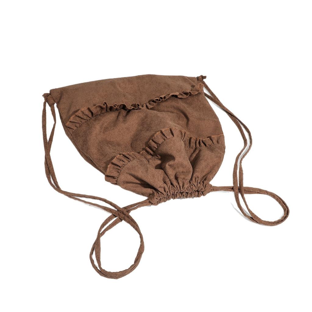 A Niche Pleated Ruffled Drawstring Backpack with A Drawstring Opening, Simple, Casual, Lightweight and Artistic