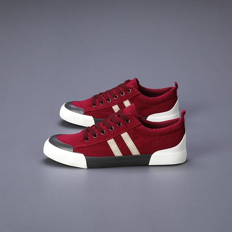 Fashion Men's Vintage Red Canvas Shoes, Designer Casual Low-top Sneakers, Lightweight Vulcanized Flats, Spring and Summer 2025