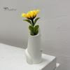Small Fresh Cut Flower Vase Creative Cat Shaped Vase, Minimalist Cartoon Kitten Tabletop Planter for Dried Gifts Lovers Flowers, Mini Narrow