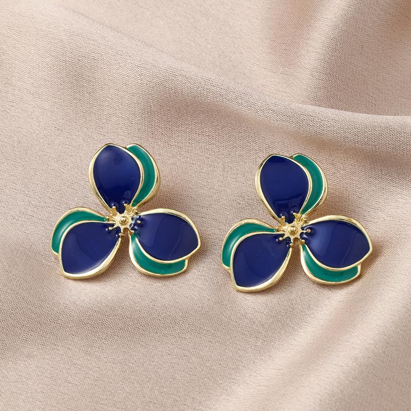 Hot Sale Korean Design Black Oil Dripping Flower Earrings