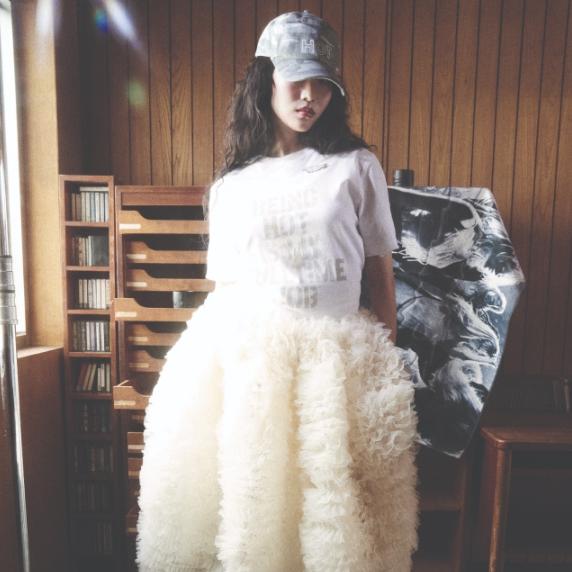 LE SSERAFIM Oficiální tričko MD S/S 2025