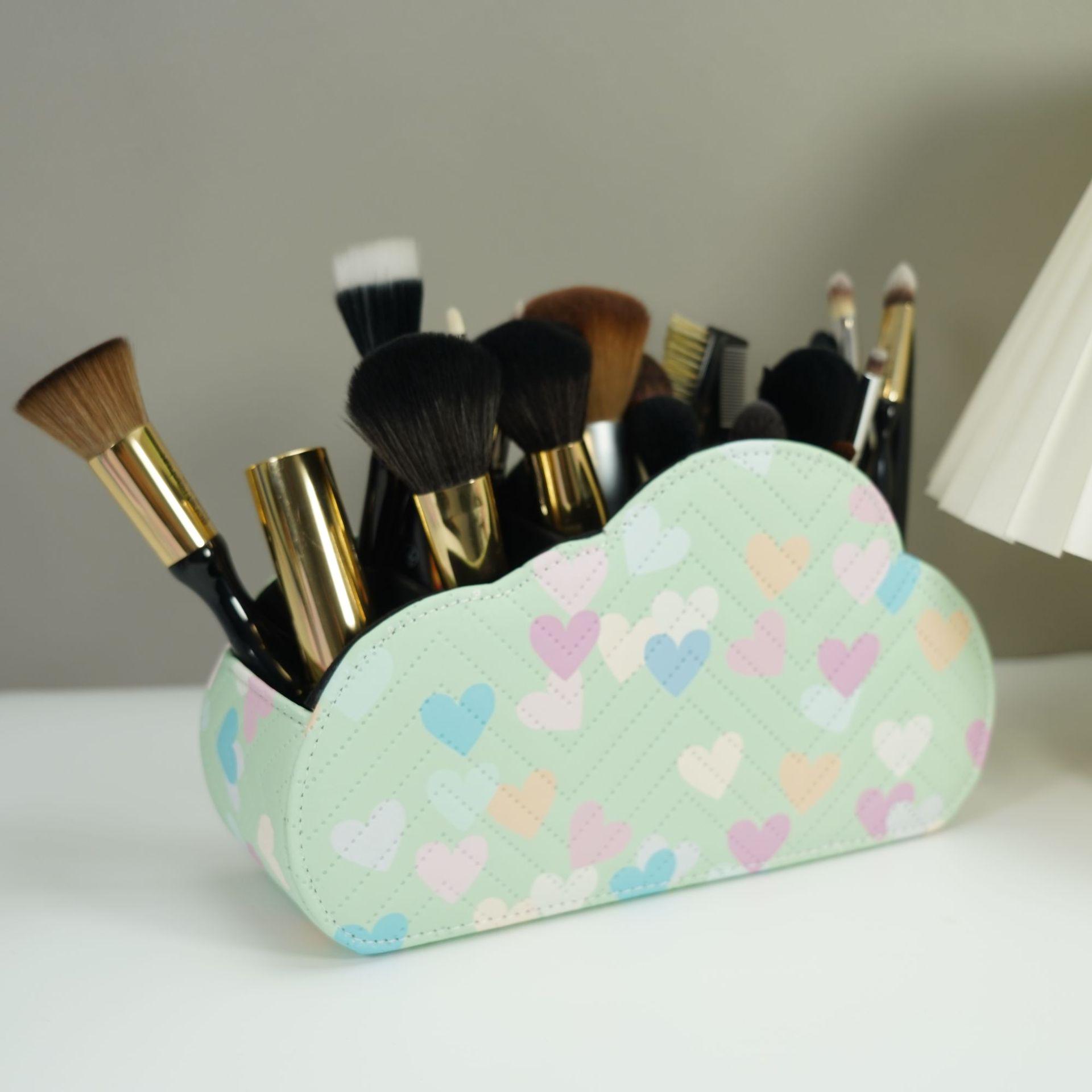 

In-Stock Green Cloud Storage Box - Multi-Functional Leather Organizer for Home, Office, or Cosmetics (Model LG8205) зелёный