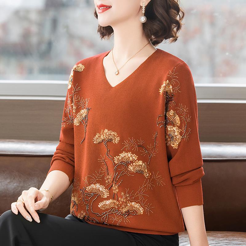 Happy Mother-in-law V-neck Red Knitwear with Handmade Sequin Embroidery - Slimming and Age-Reducing Top for Spring and Autumn