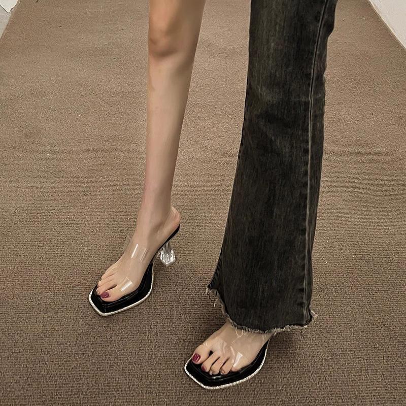 

Толстый каблук высокие каблуки женские красивые босоножки французская королевская сестра 2024 лето новые черные тапочки прозрачные босоножки не надоели 40