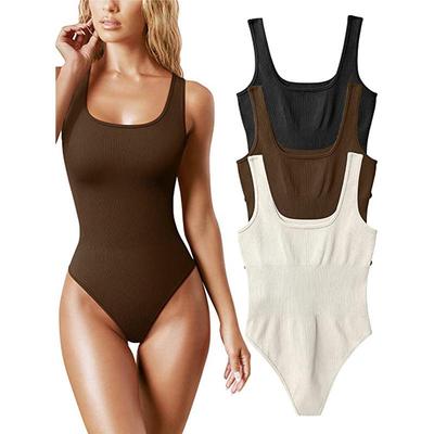Prążkowane Bezszwowe Body Tank Top z Wyszczuplaniem Talii i Podnoszeniem Bioder, Kwadratowy Dekolt, Ukryta Klamra Spłaszczająca Brzuch.