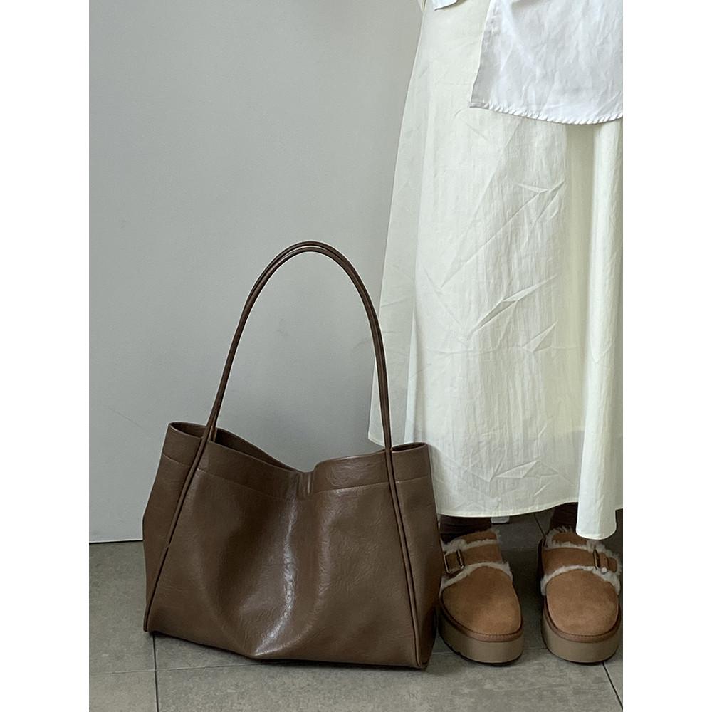 IELGY Korean Version Casual Soft Leather Commuter Fashion Shoulder Tote Bag