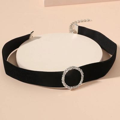 Gothic Punk Black Velvet Heart Choker pro ženy Křišťálový čtvercový kulatý náhrdelník s límcem Vintage Neck Jewelry